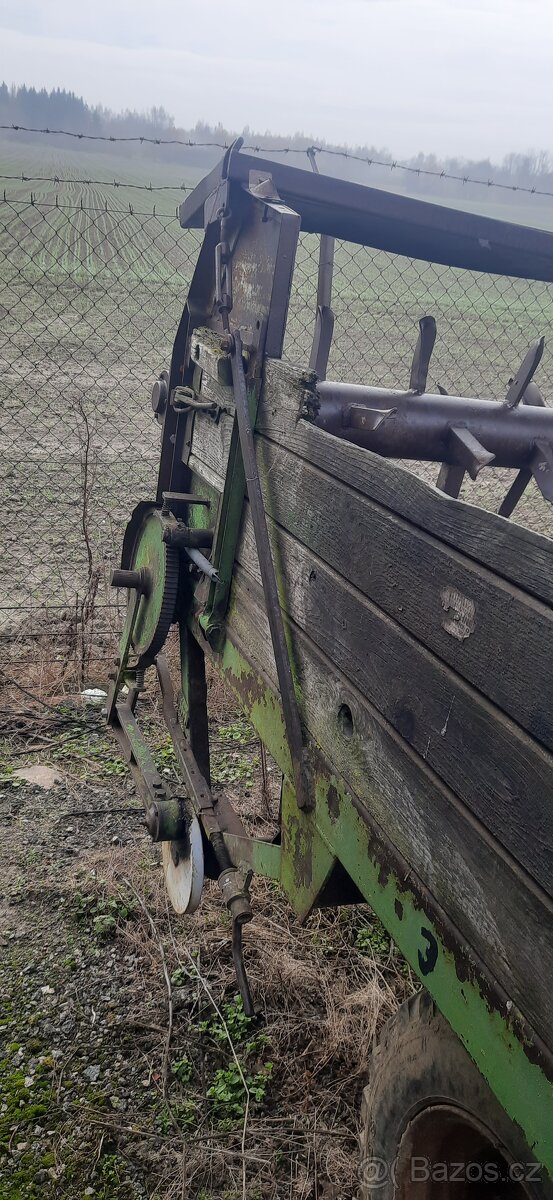 Rozmetadlo hnoje - 2