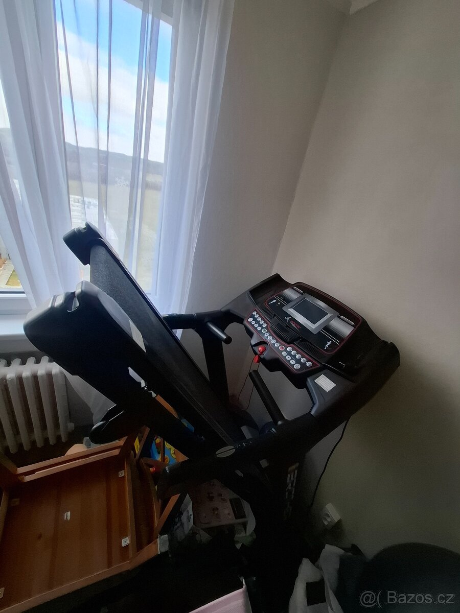 Běžecký pás Brothet GB5000 - 2