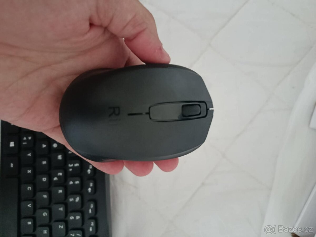 klavesnice a mys - 2