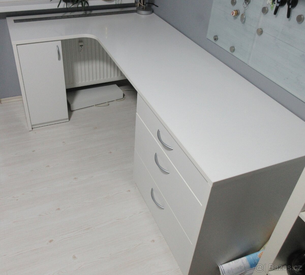 Moderní psací stůl rohový - Výborný stav - 2