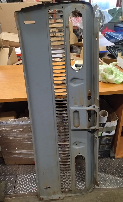 zadní čelo Škoda 100 - 2