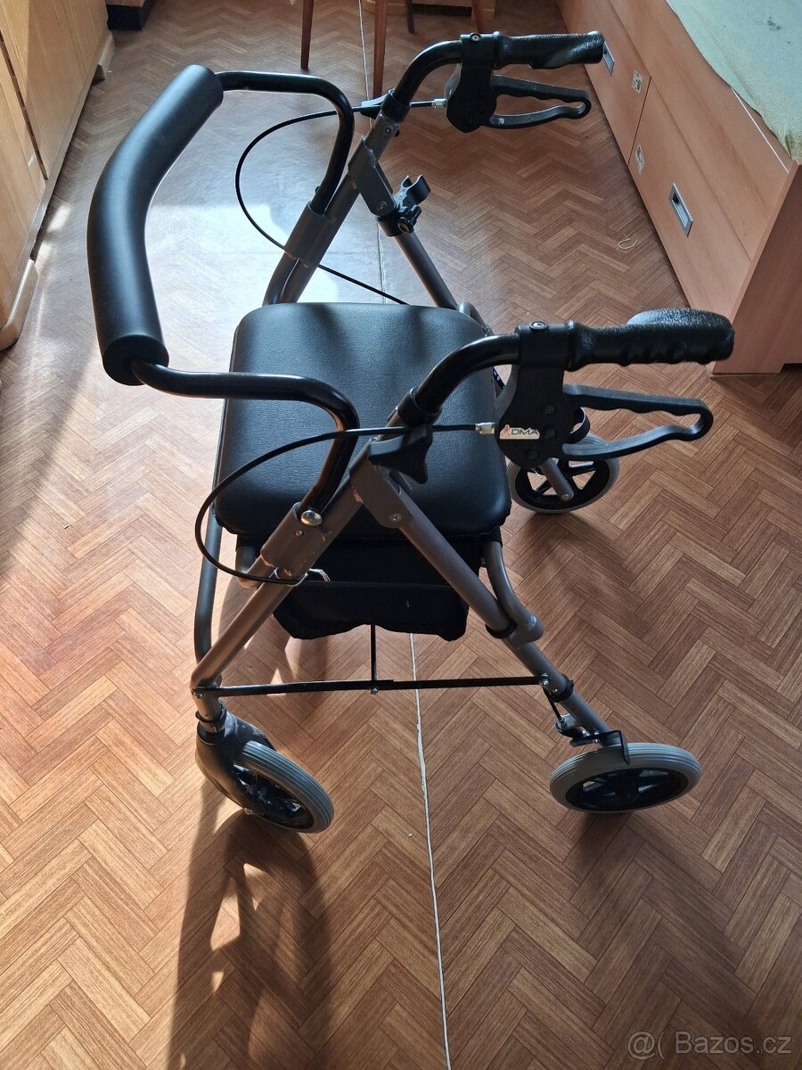 Choditko pro seniory zn. Doma - 2