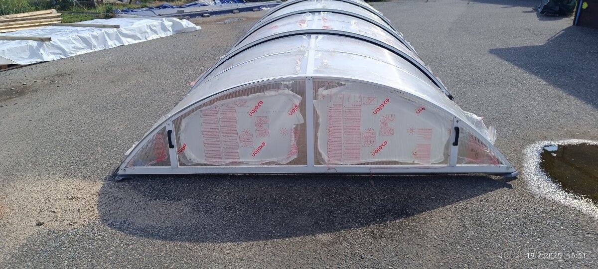 Zastřešení bazénů. - 2