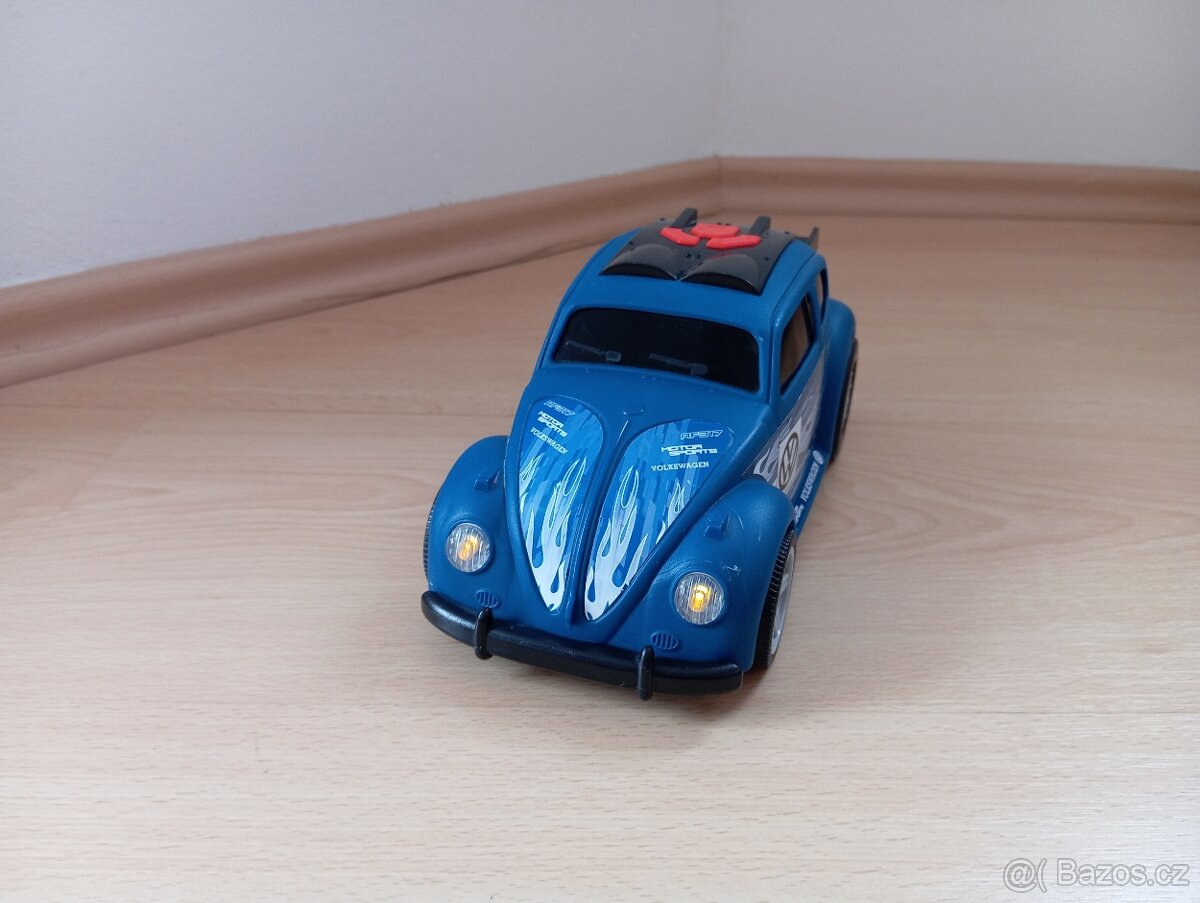 Dickie auto VW Beetle zvedací 25 cm - 2