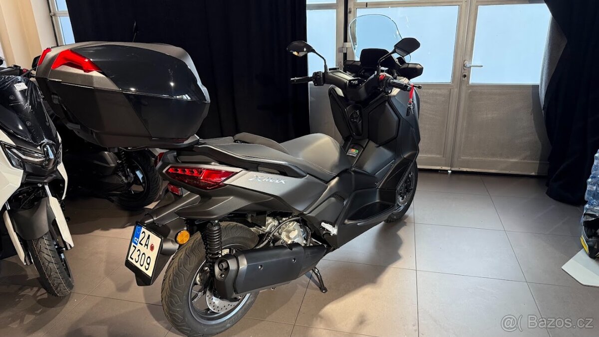 Yamaha XMAX 300 - 2