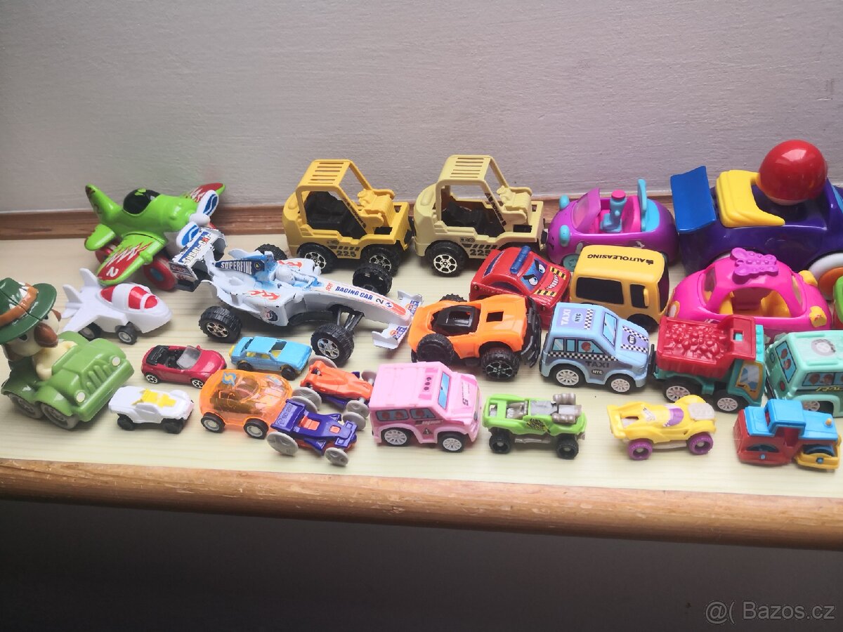 Plastová autíčka - 2