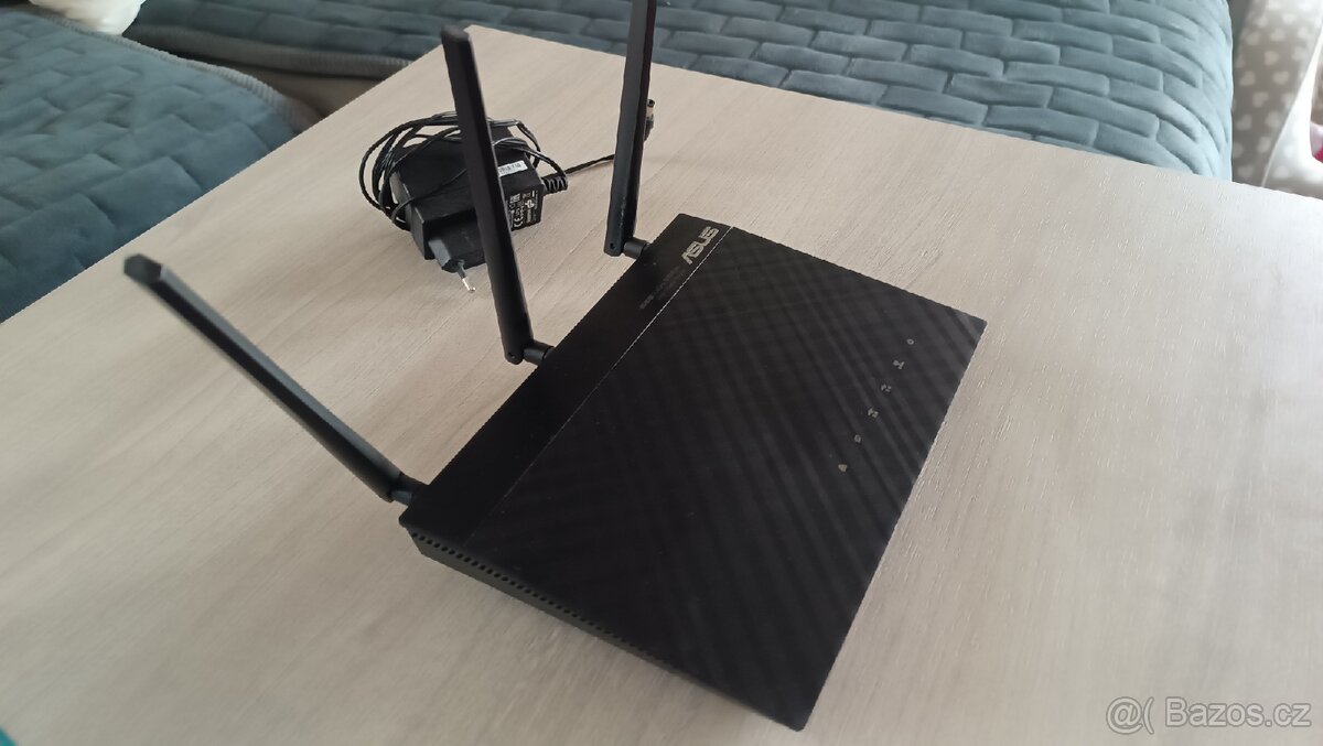 Router ASUS N18U - 2