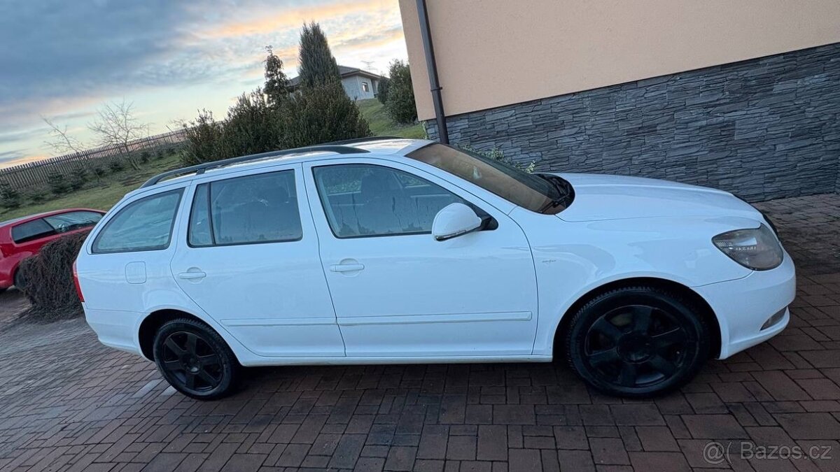 Škoda Octavia 4x4 2.0 TDI Elegance - ČR, servis - 2