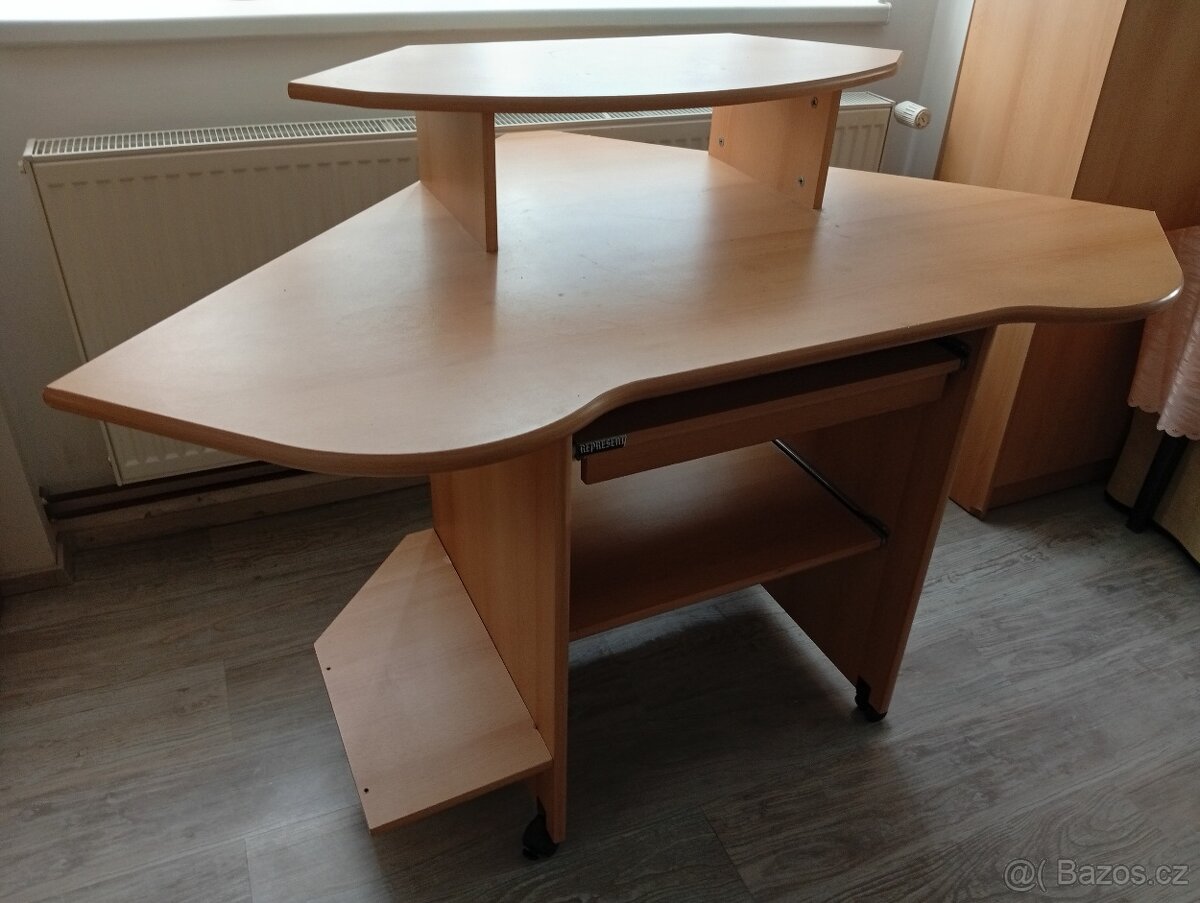 Prodám počítačový stůl , Varnsdorf - 2