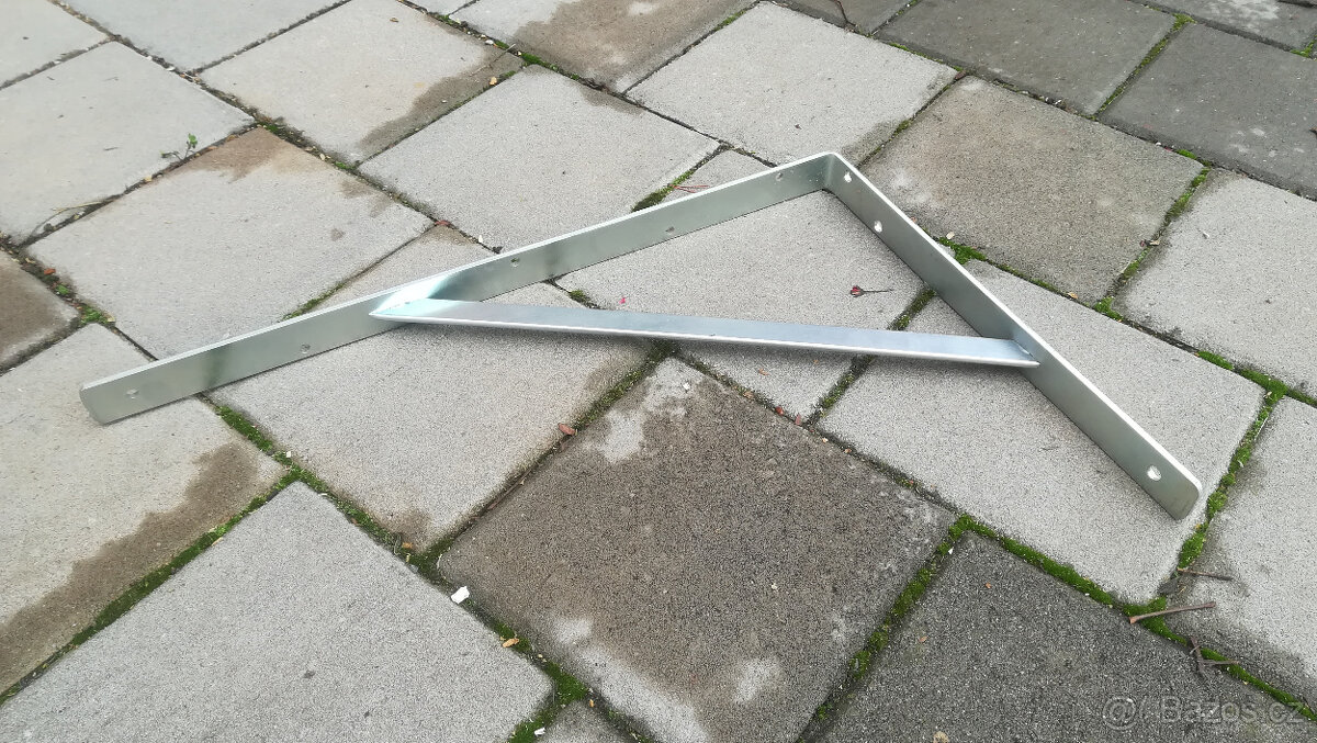 Konzole, Držáky - 2