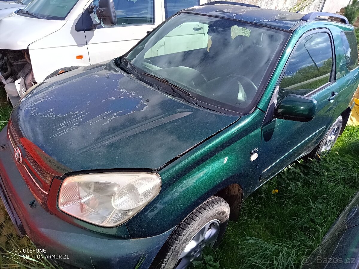 Toyota RAV4 2.0 benzín na ND - 2