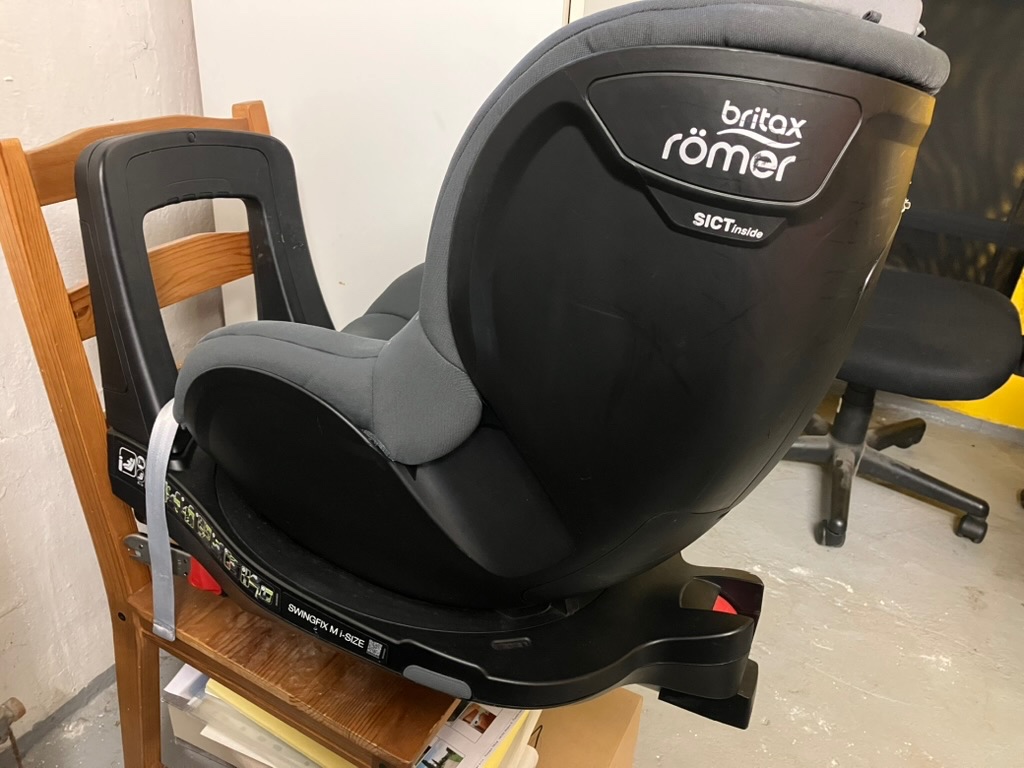Britax Römer Swingfix M i-Size - 2