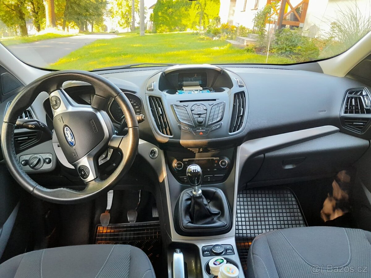 Ford Kuga - 2