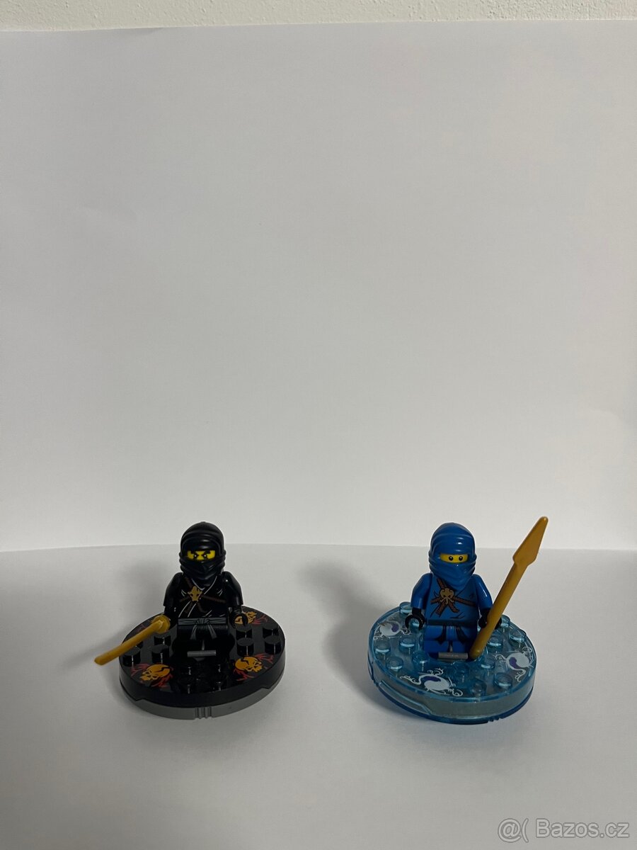 LEGO Ninjago 2011 – Cole, Jay, Bonezai + spinnery - 2