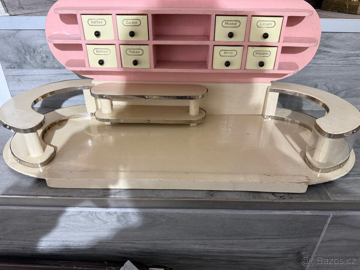 Obchod pro panenky - 2