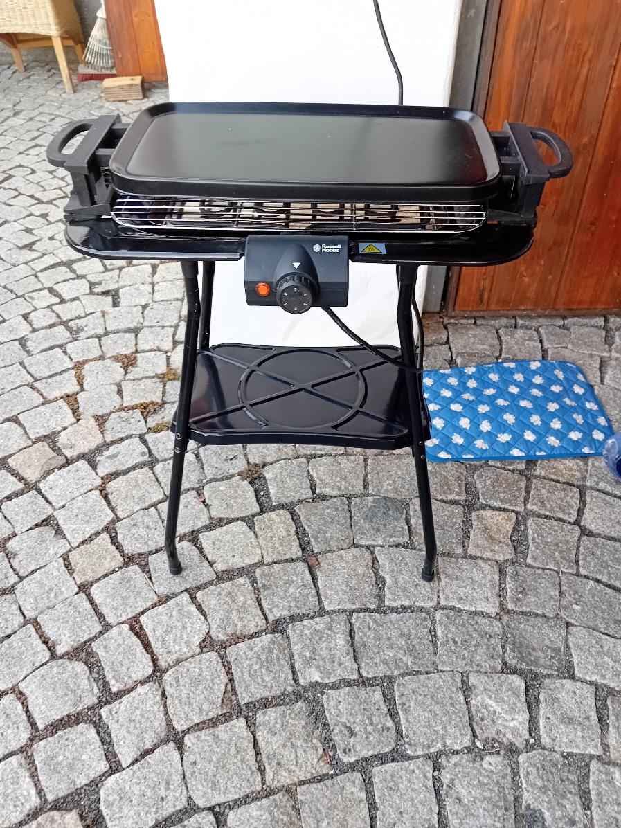 gril elektrický Russel Hobbs - 2