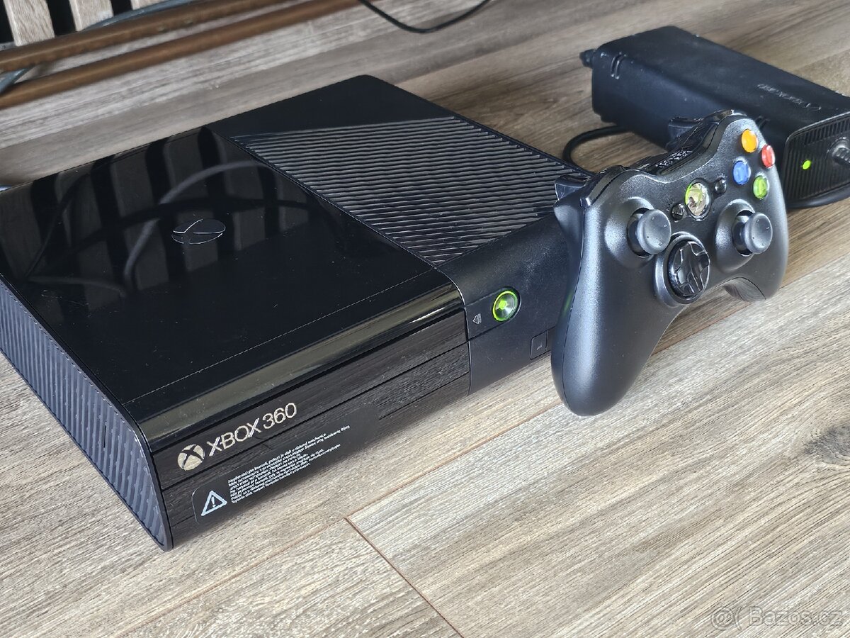 Xbox 360 E – 500 GB (po servisu) + ovladač + hra - 2