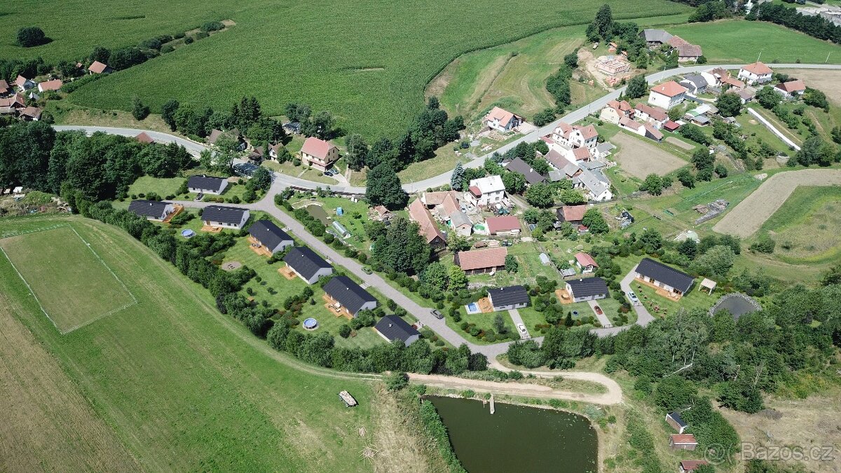 Stavební pozemek - obec Černá - 2