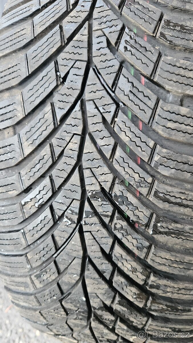 Sada Alu kol rozteč 5x112 s zimní pneu 225/50/17 - 2