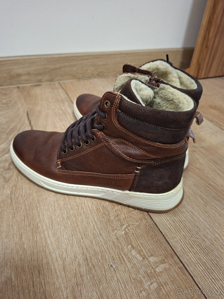 Kožené zimní kotníkové boty Baťa, vel. 39. - 2