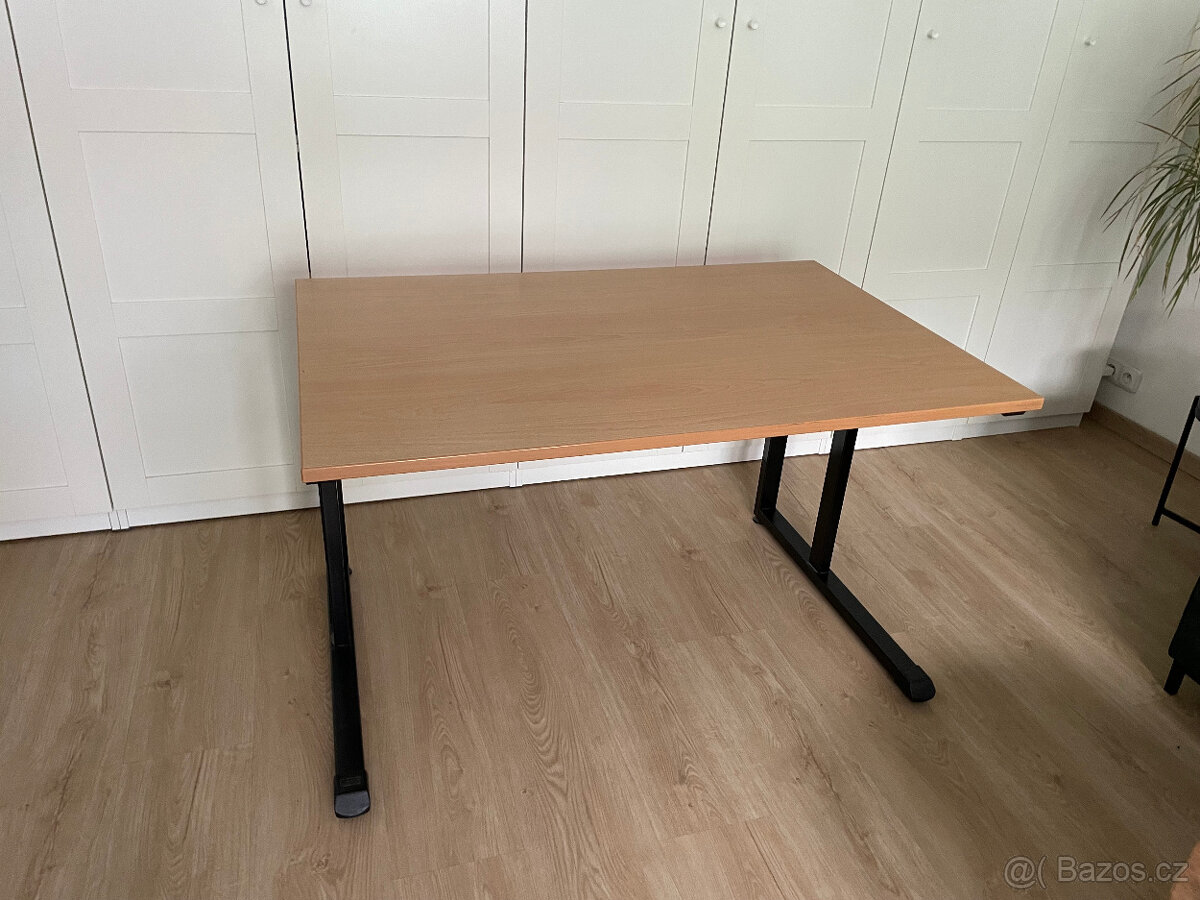Kancelářský stůl - 2