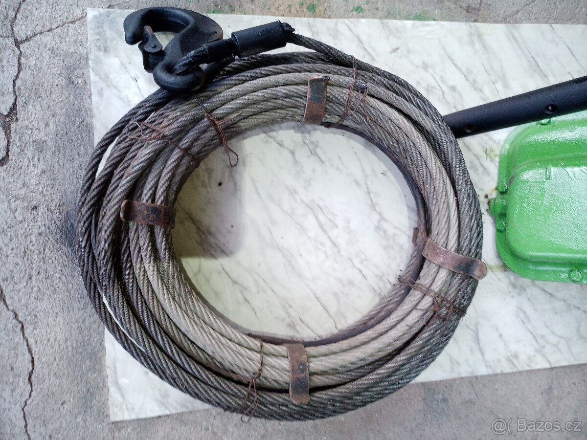 Lanový hupcuk do 1,6t vč. 40m lana za 7.000,- Kč - 2