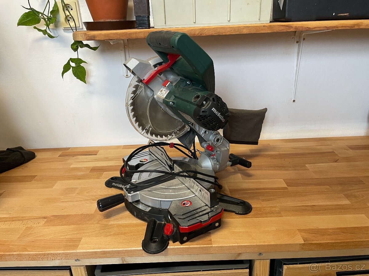 Pokosová pila Metabo KS 216 M - 2