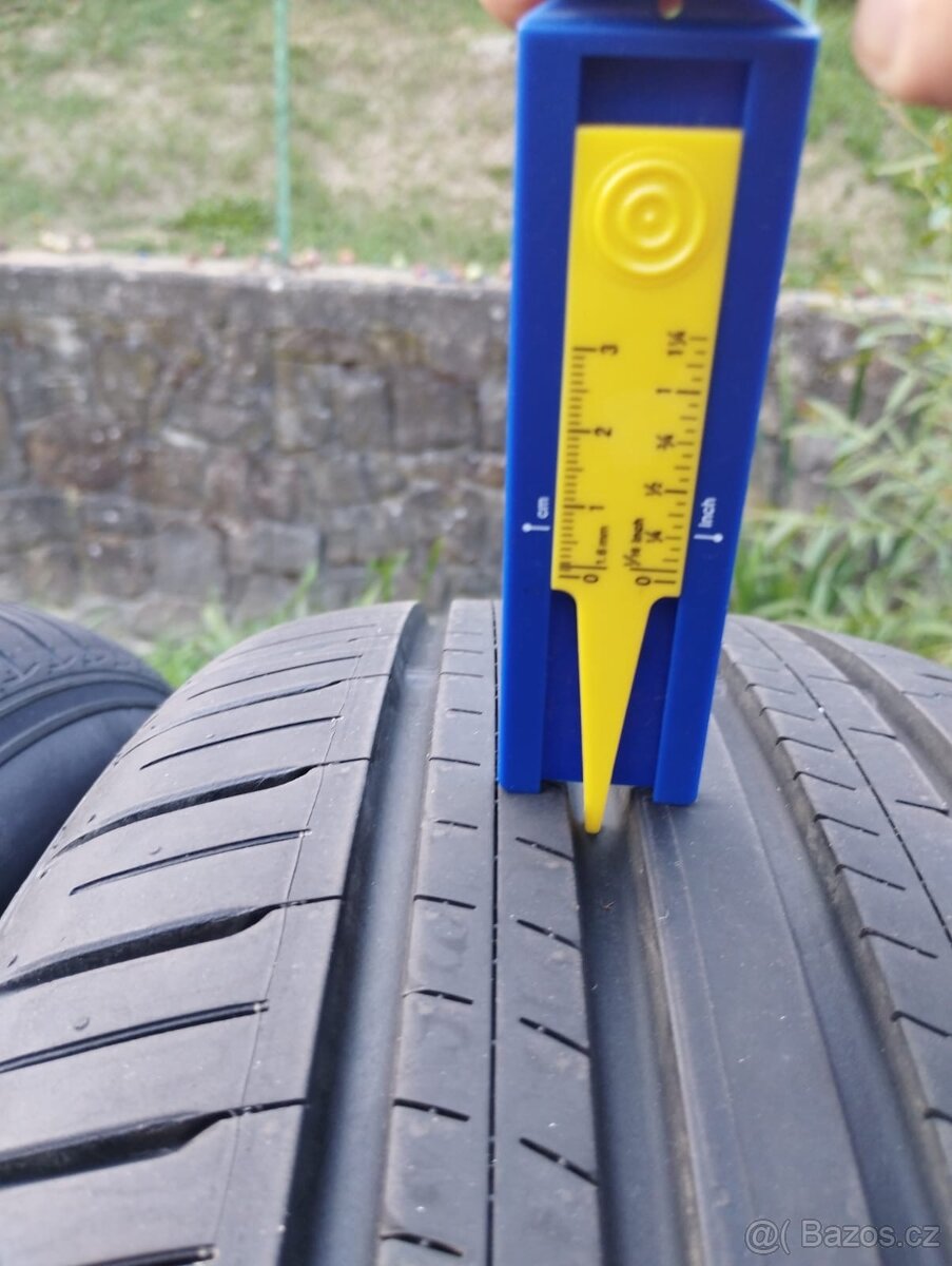 Falken Ziex 215/50 R18 92V - 2