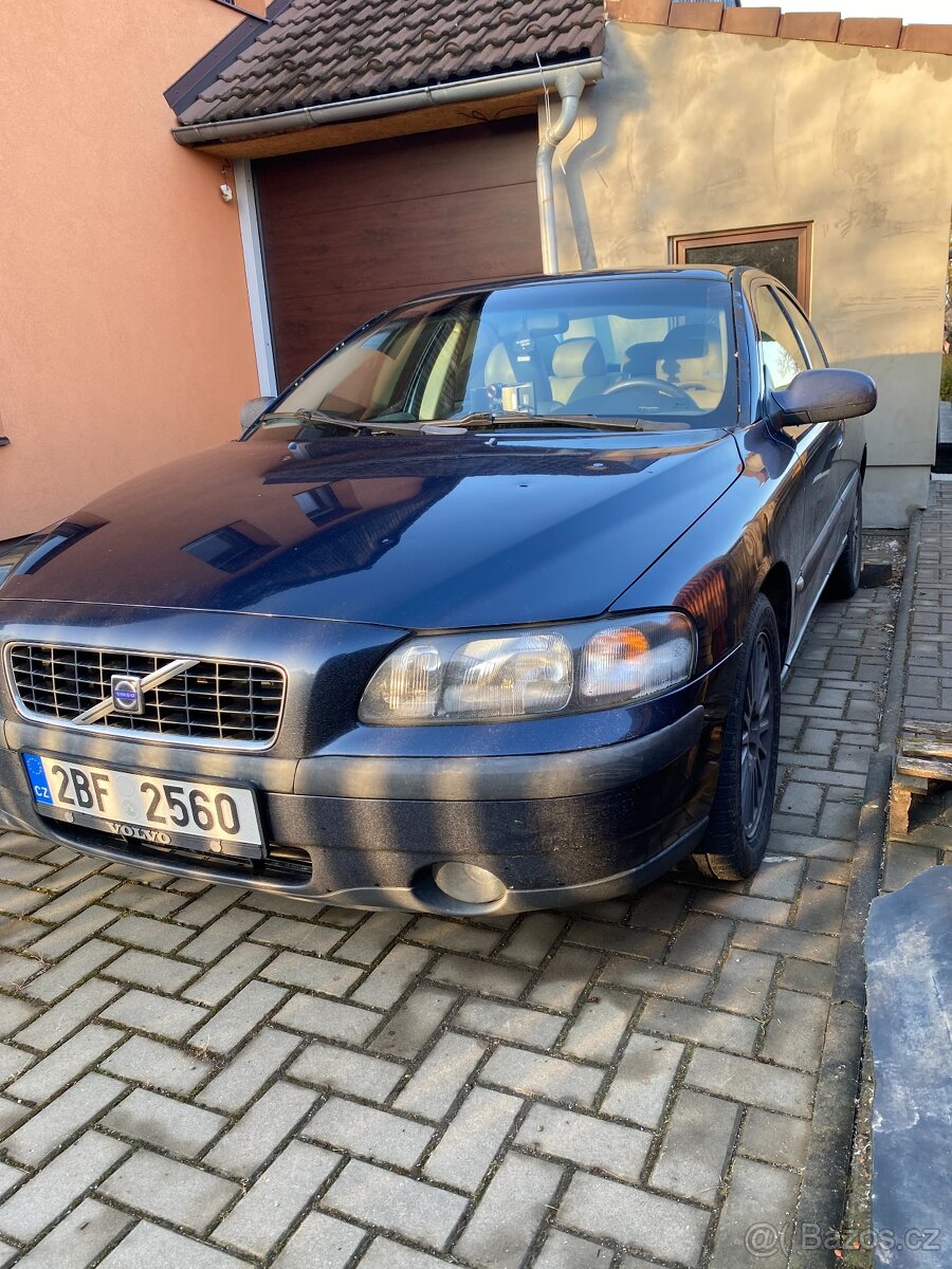 Volvo S60 2,5T awd 154kw LPG - 2