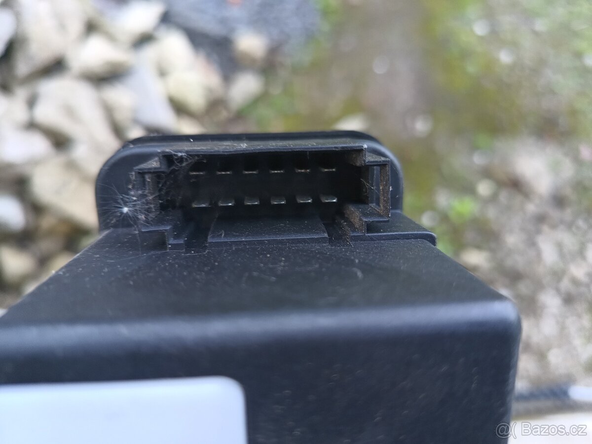 VW GOLF 3 / KOMPRESOR CENTRÁLU - 2