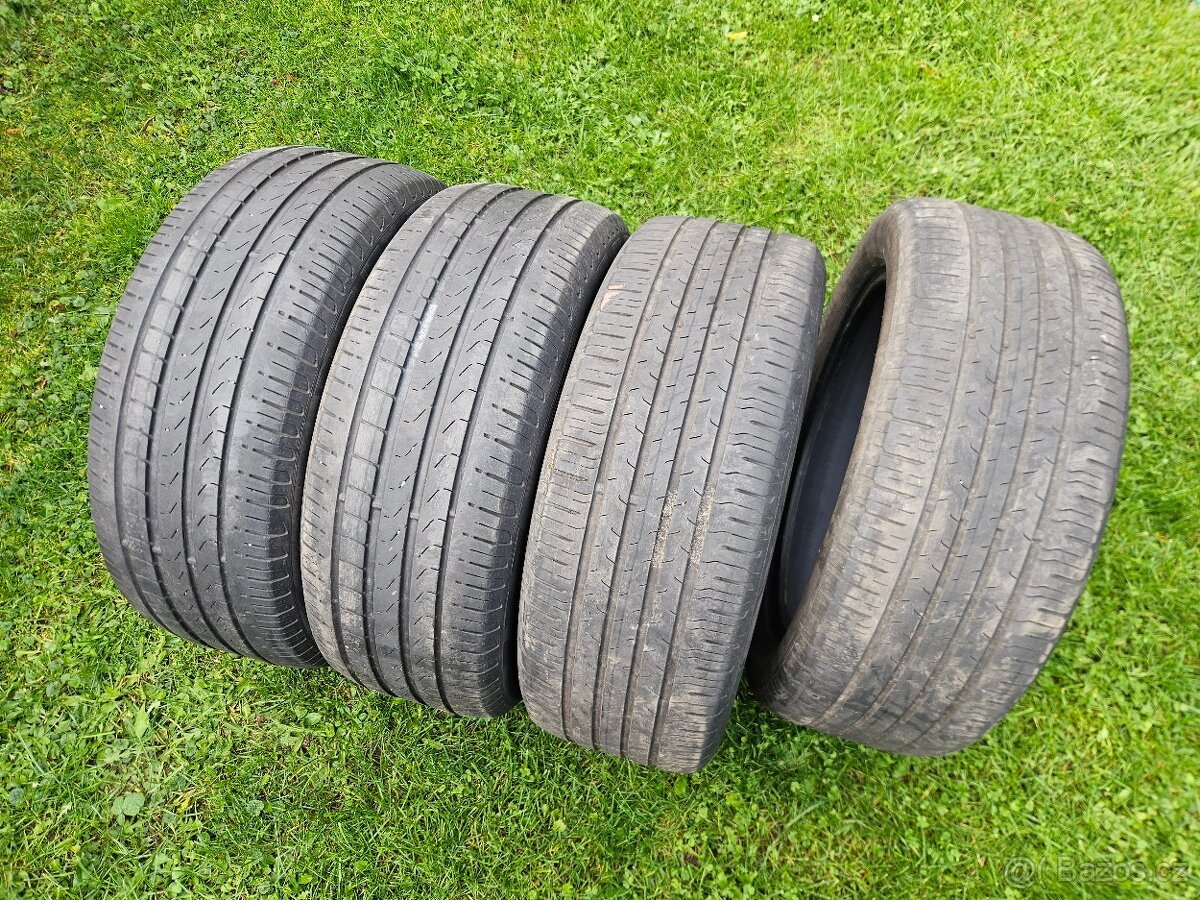 Pneu Letní 235/50/19 - 2