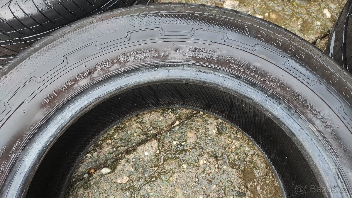Prodám pneu 215/65 R16C - 2