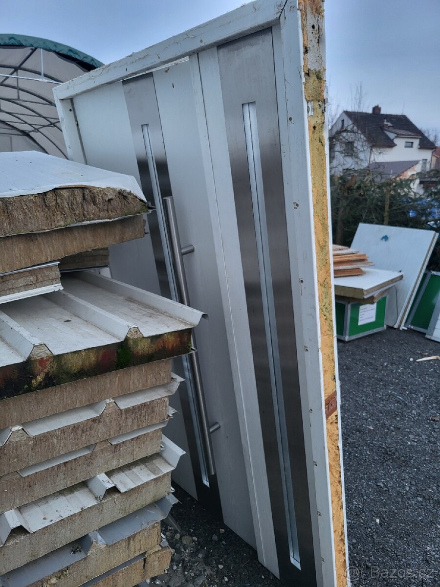 Dveře vchodové - 2