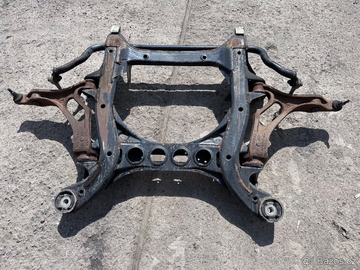 VW Touareg přední nápravnice - 2