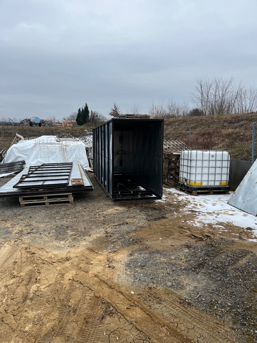 Plechový Kontejner - 2