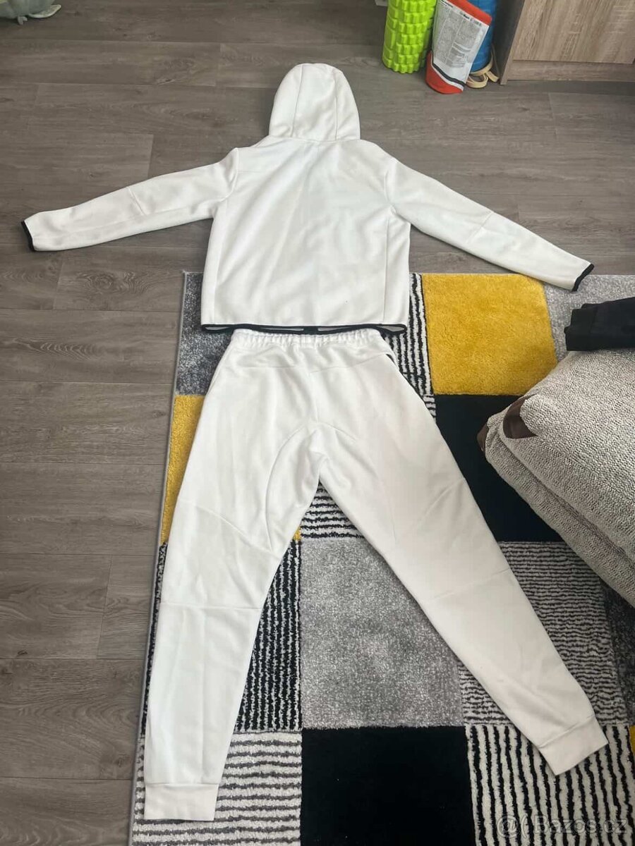 Nike tech - 2
