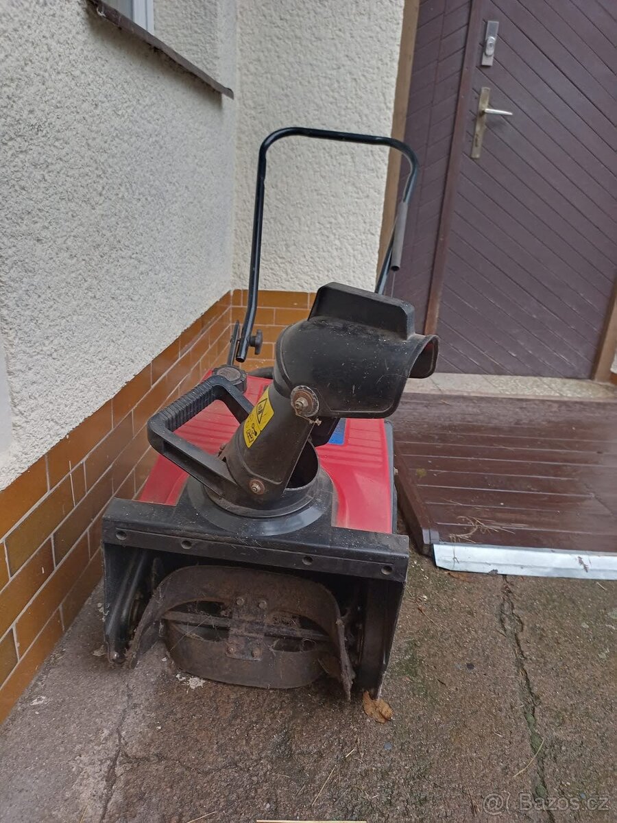 Sněhová fréza Toro Powerlite 38173 - 2