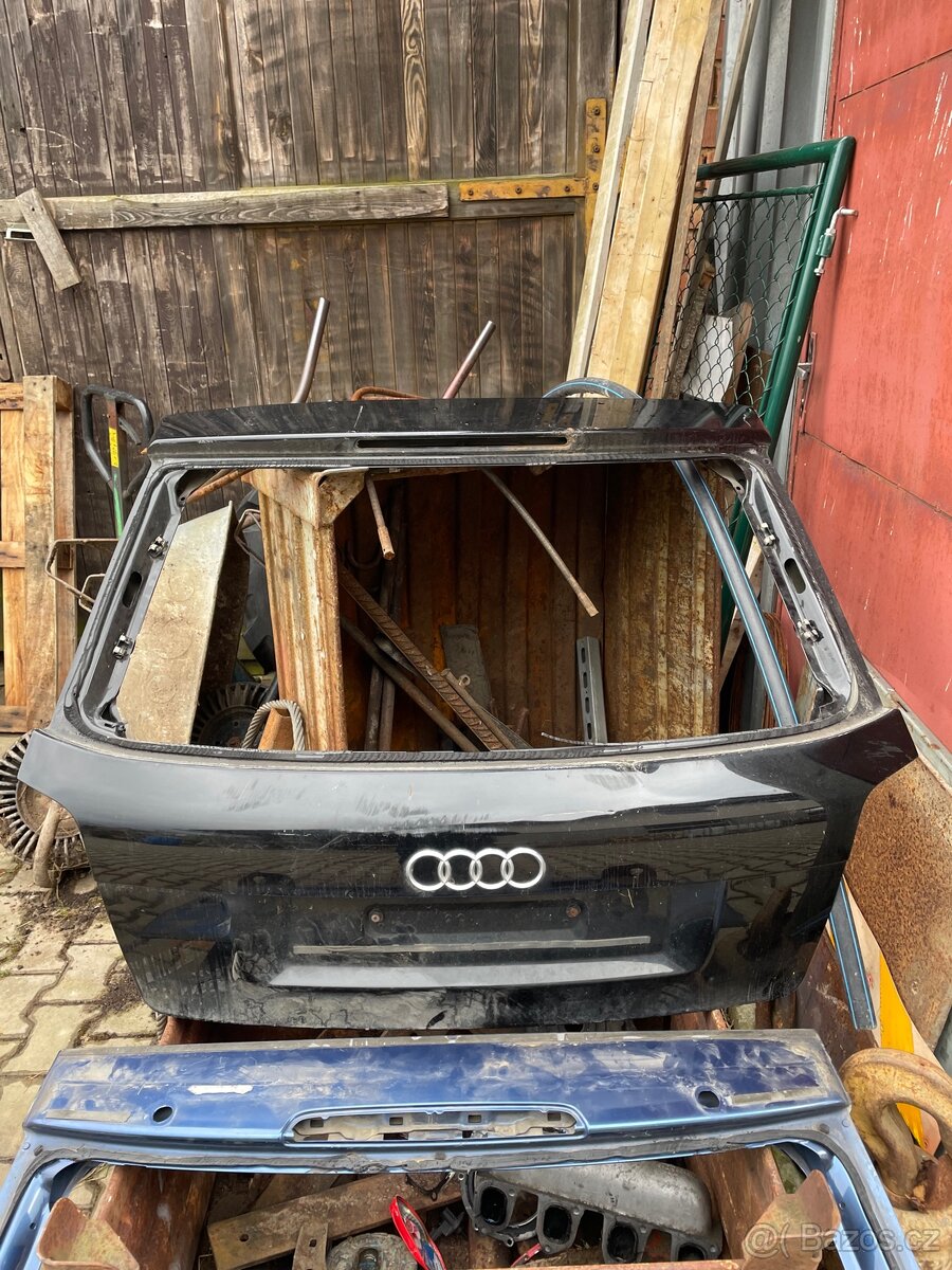 Audi A3 8P zadní dveře - 2