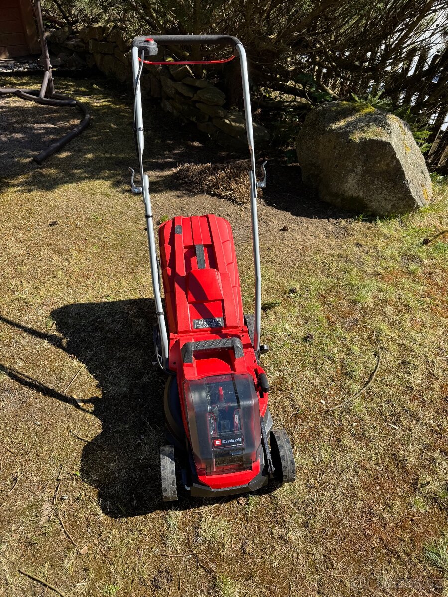 Aku sekačka na trávu Einhell - 2