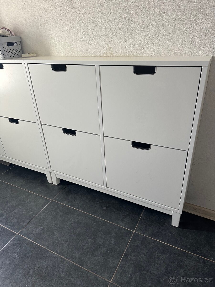 Botnik Ikea Stall - 2