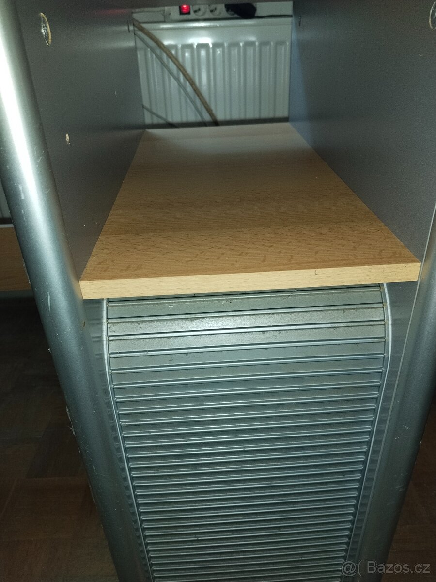 Psací stůl i na PC - 2