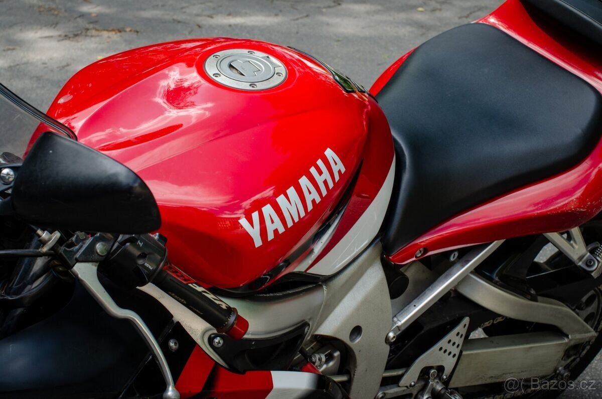 Yamaha YZF-R6 - 2