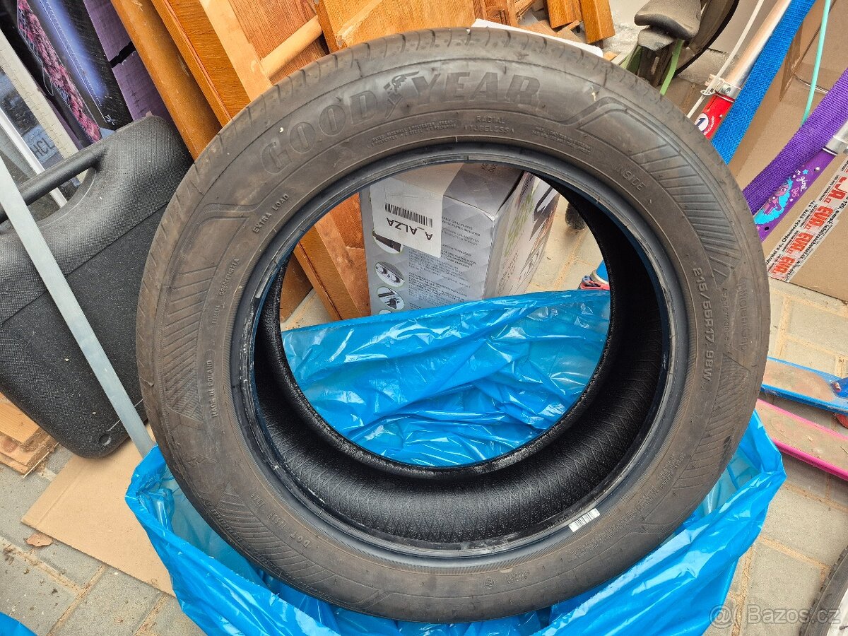 215/55 R17 - Goodyear Efficientgrip Performance 2 - 2