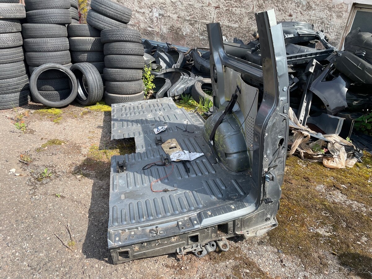 Volkswagen T5 kastle - 2