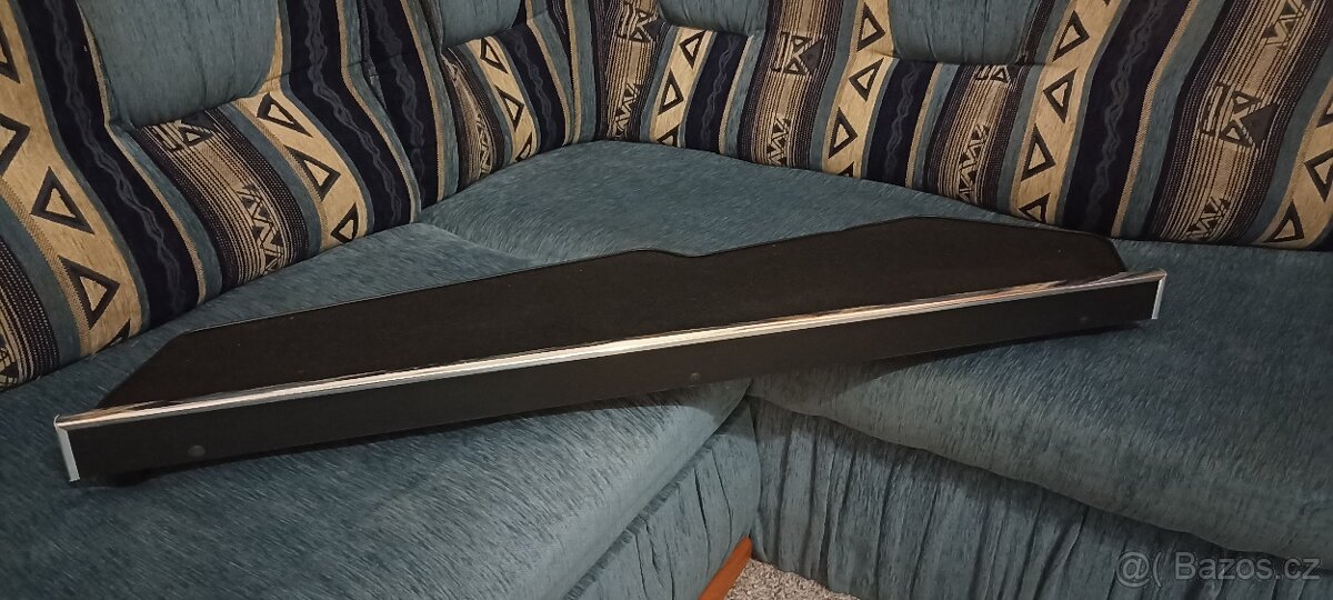 Polička Volvo dlouhá - 2