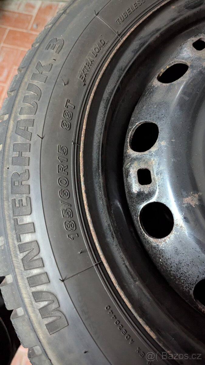 Zimní kola 185/60 R15 ET38 - 2