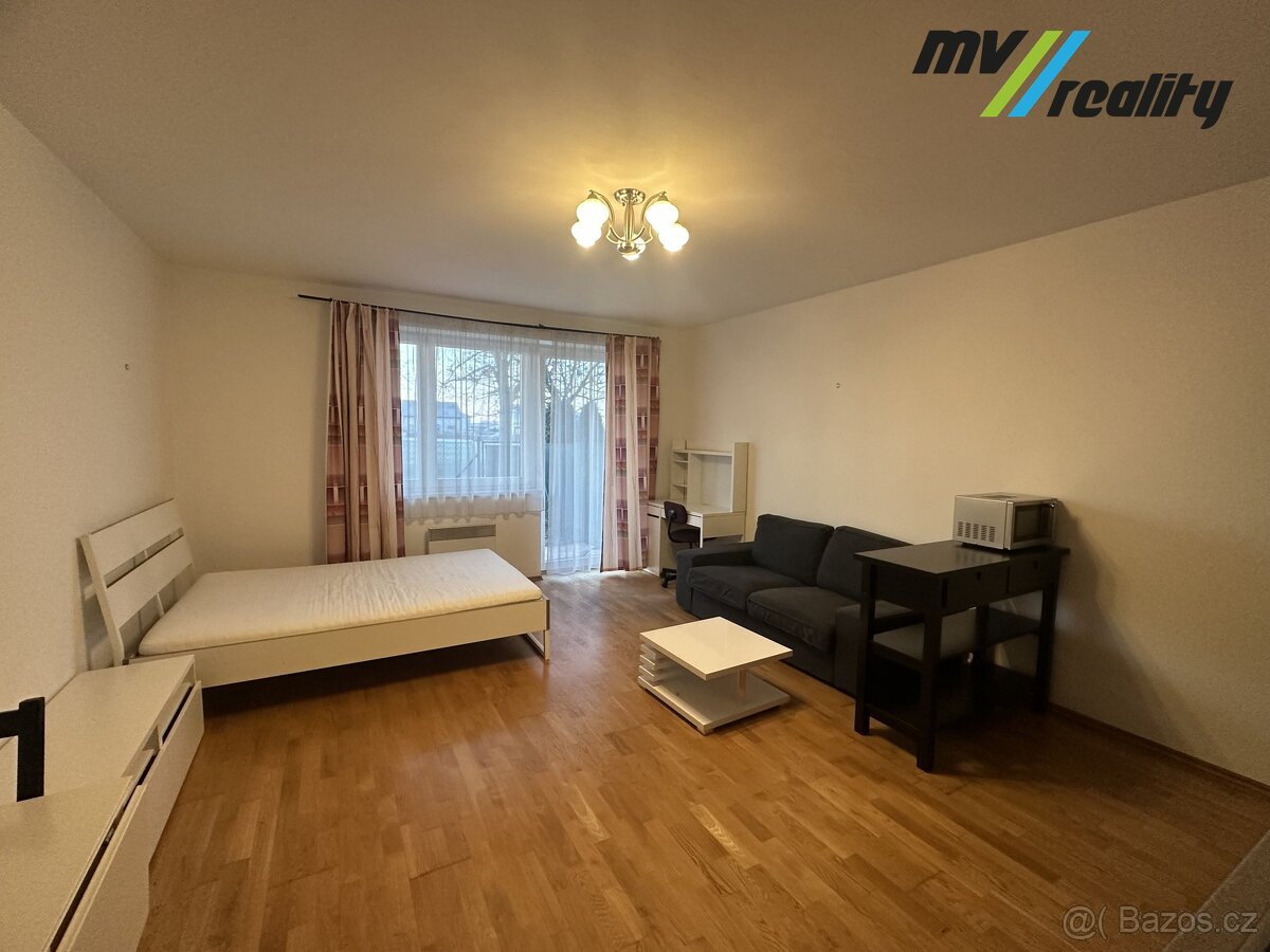 Lysá nad Labem. pronájem 1+kk 36m2 s předzahrádkou. - 2