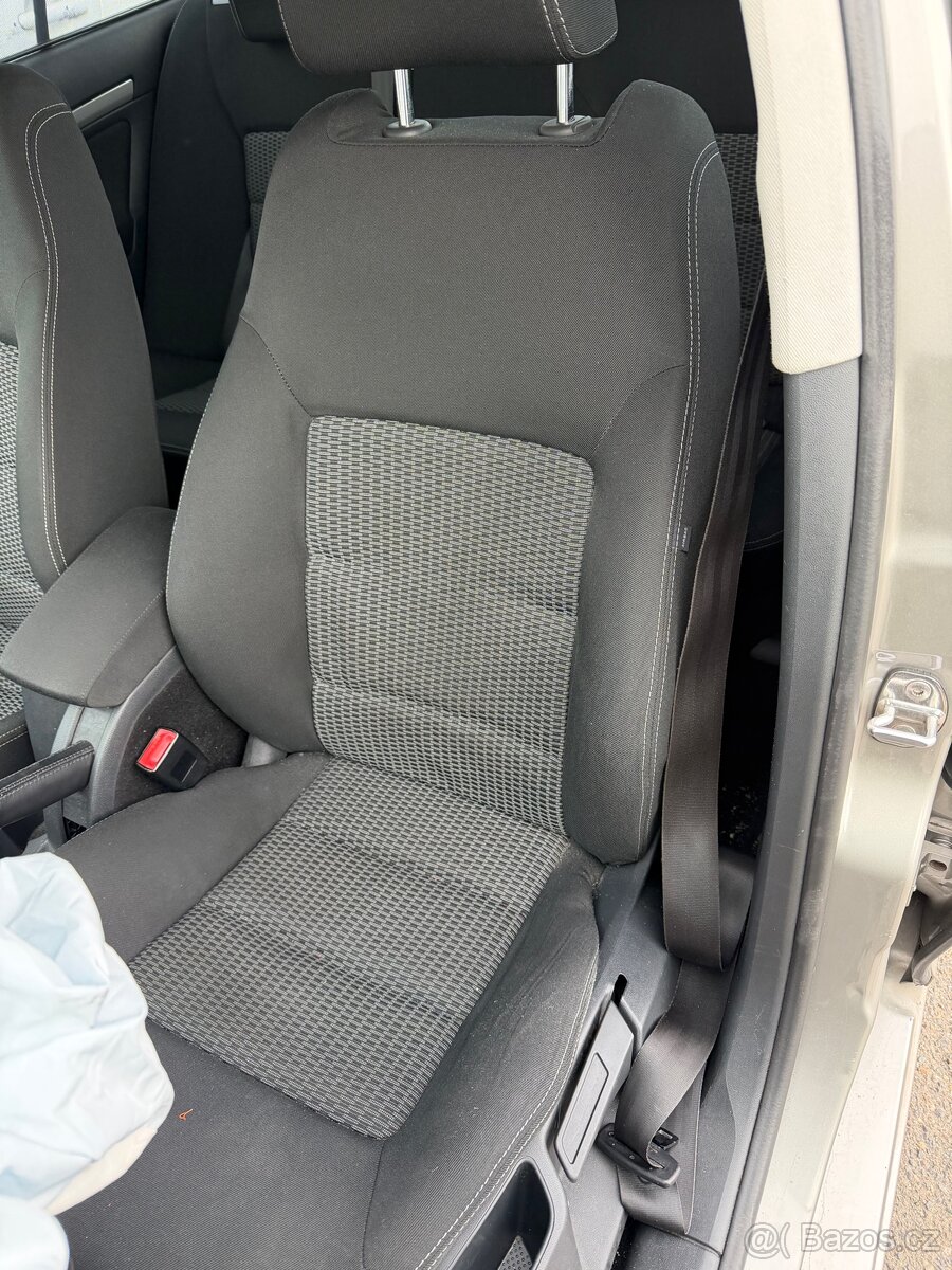 Škoda Octavia 2 facelift Sedacky sport - 2