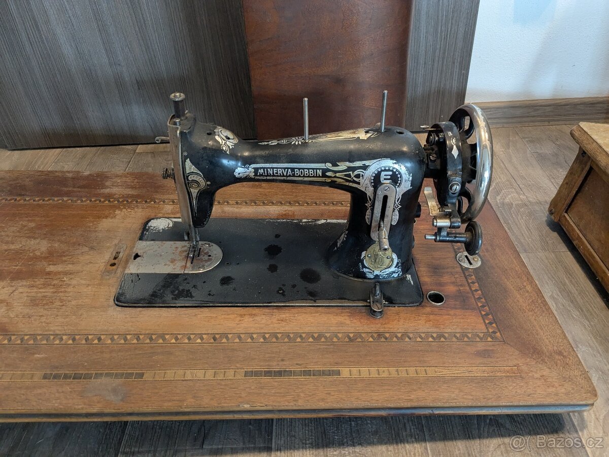 Šicí stroj Singer a Minerva - 2