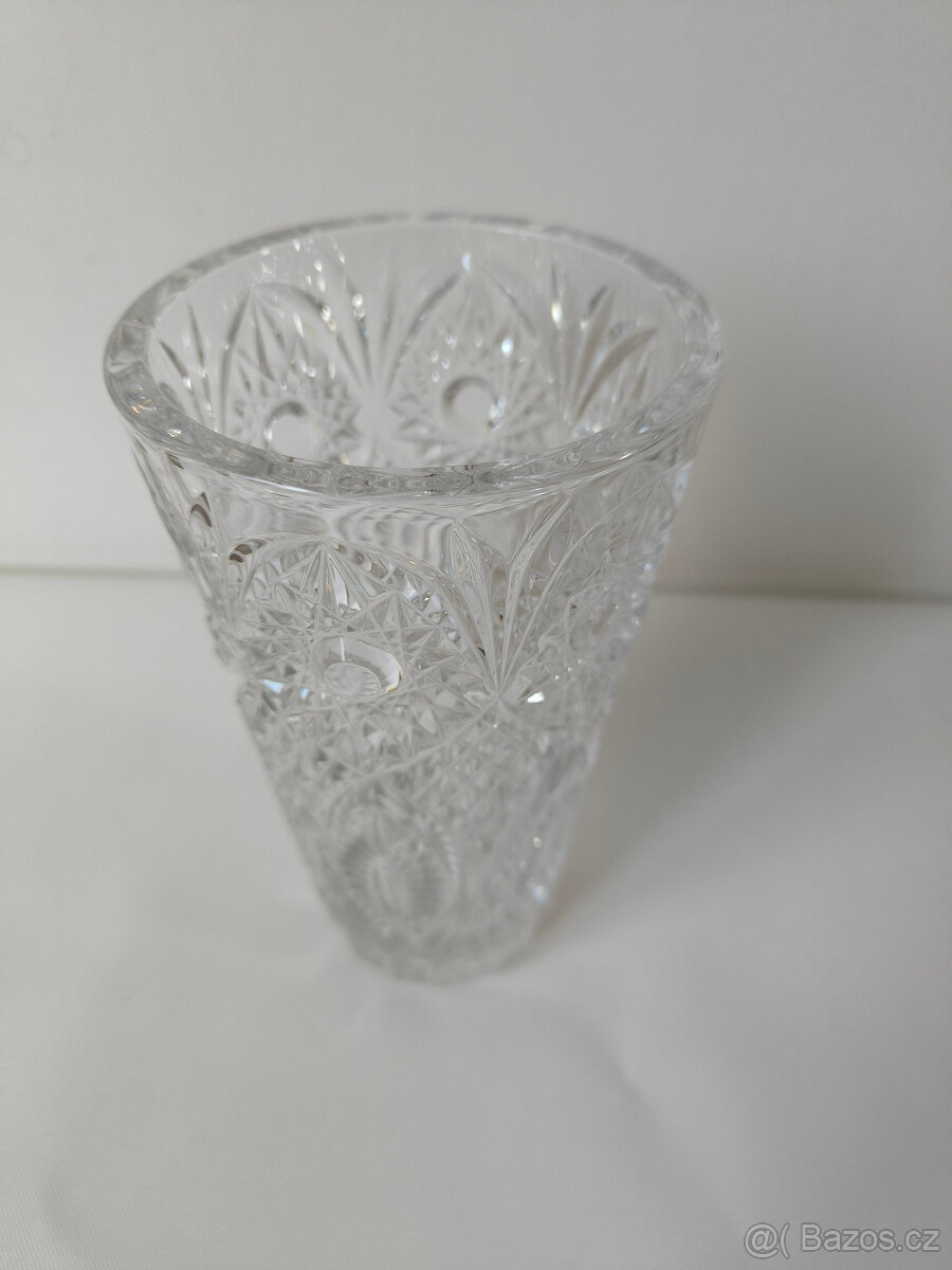 Váza broušená - 2